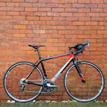 2016 orbea bikes; 2016 orbea avant m40; black; red; black and red; carbon road bike; carbon; road bikes; orbea bikes; 2016 orbea bikes 2016 avant; shimano tiagra; 10 speed; road cycling; shimano; sportive road bike; avant review